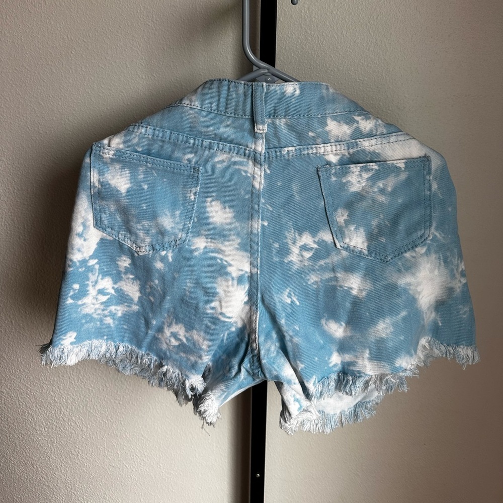 2X shorts - Picture 3 of 3